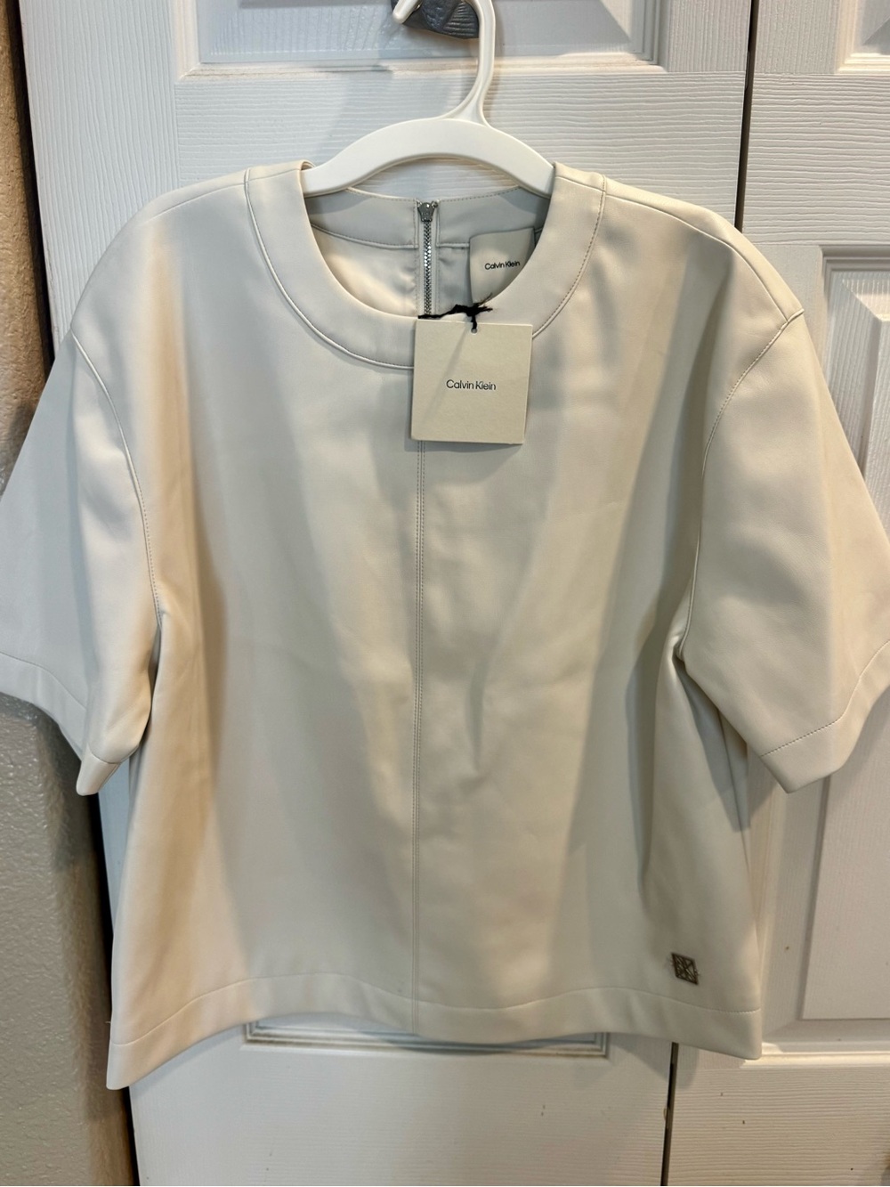 Calvin Klein NWT Women's White Short-Sleeve Faux Leather Top